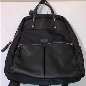 Tutilo New York bag.